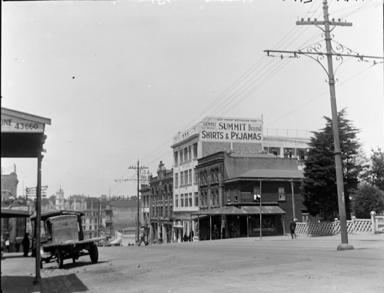 Summit Building Offices, Wellesley Street West, 1924.