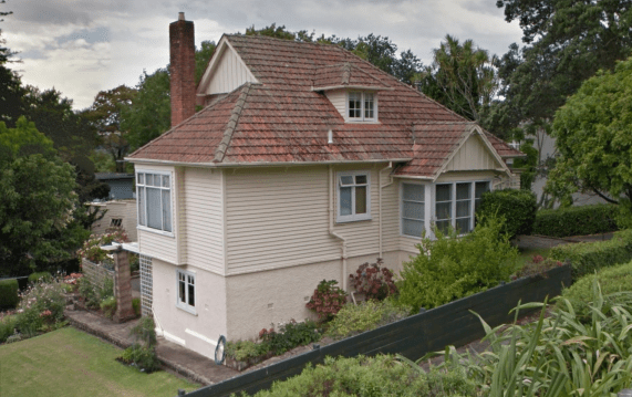 Unknown House, Shore Rd, date unknown Image taken from Google Street view, access 2015.